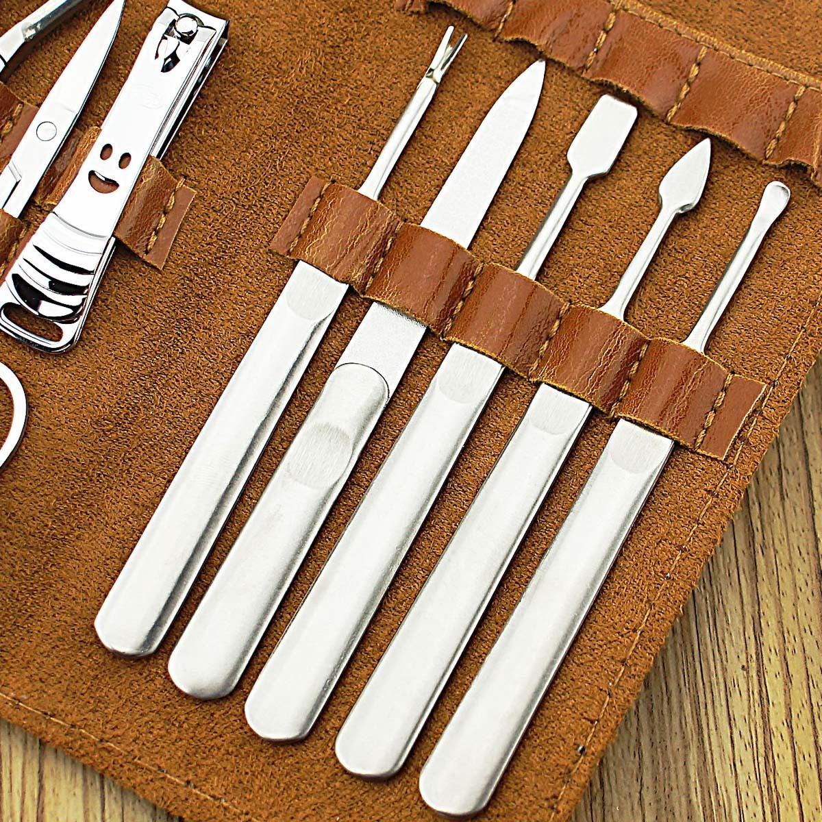 Eleven nail clippers gift set manicure set