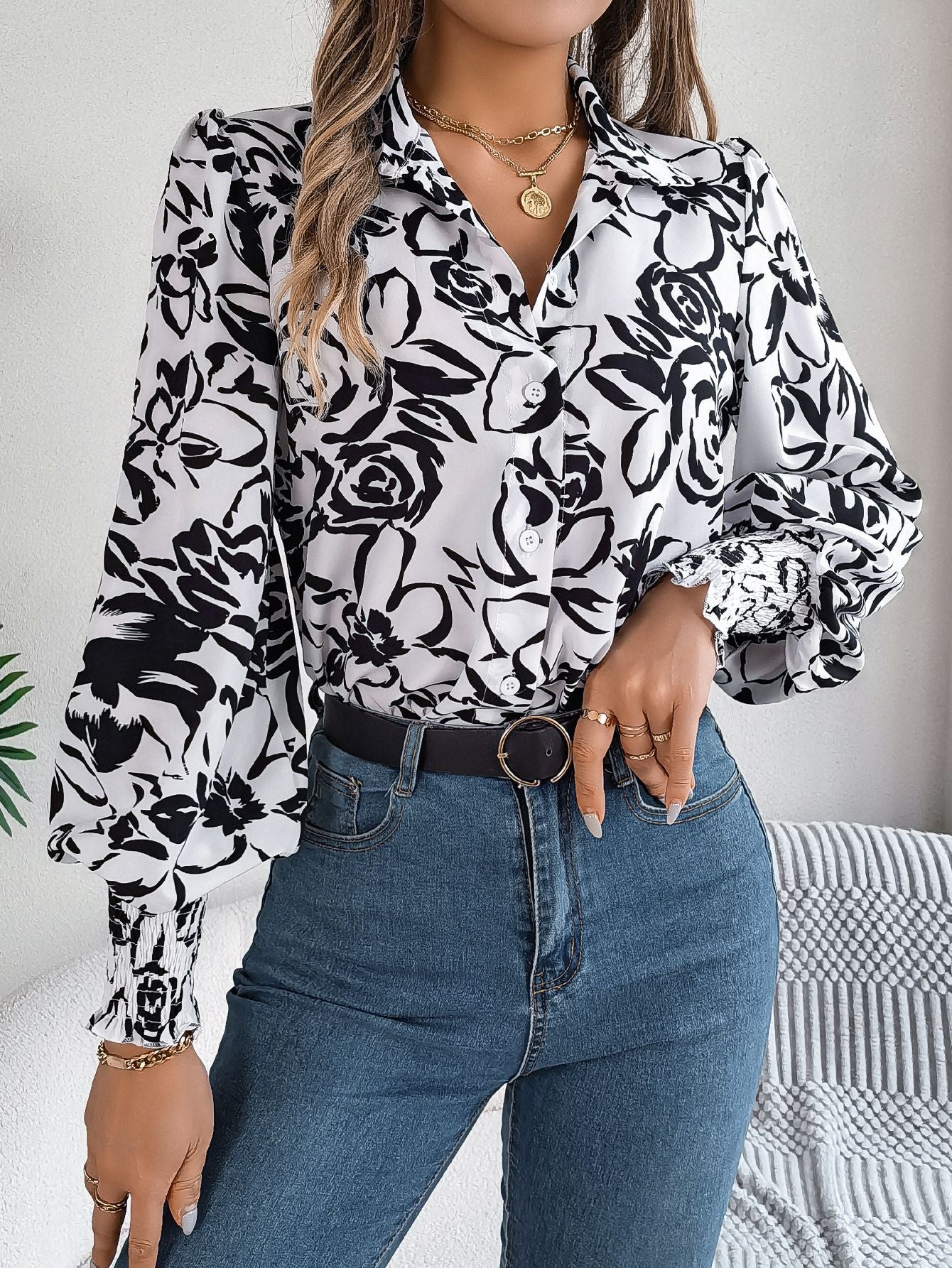 Contrast floral balloon sleeve lapel shirt