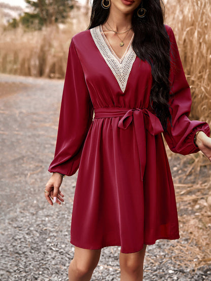 Women's elegant V-neck long-sleeved dress