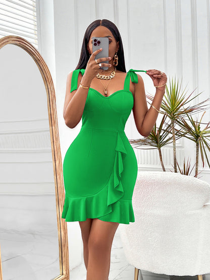 V-neck sleeveless solid color slim fit hip-hugging dress for women